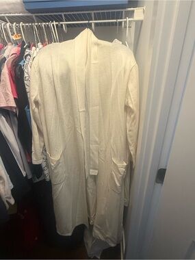 Women's Cream Open-Front Robe with Tie and Pockets